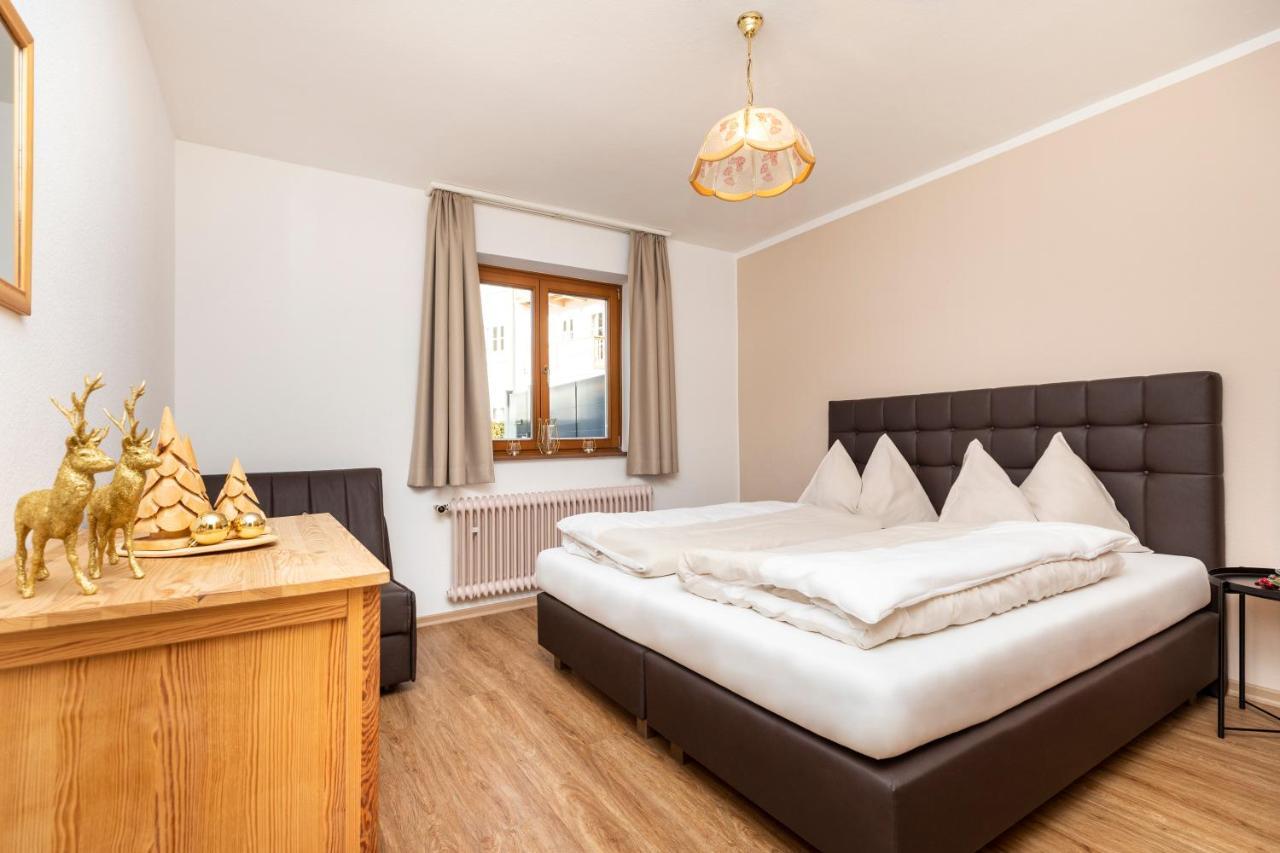 Herzerl-Chalet Appartements Flachau Bagian luar foto