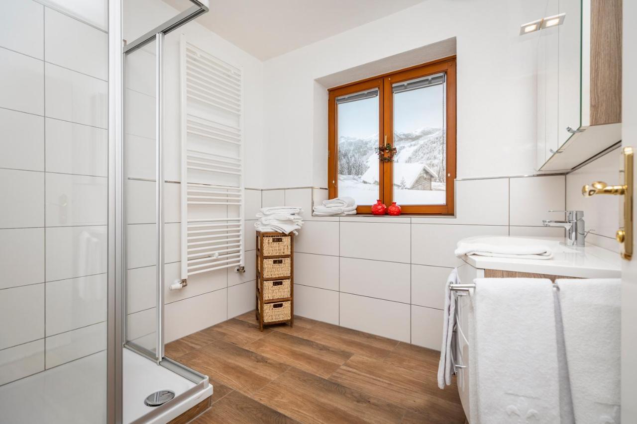 Herzerl-Chalet Appartements Flachau Bagian luar foto